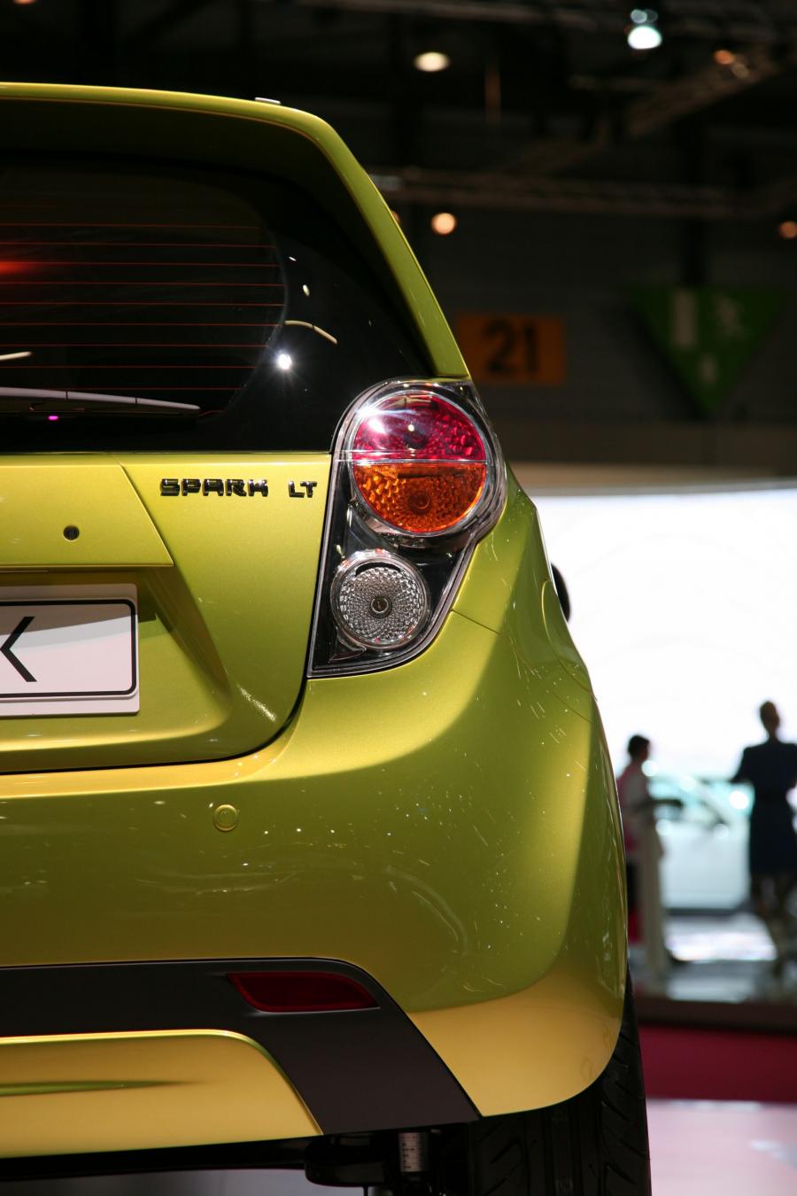  Chevrolet Spark 2010 года  (фото 24 из 77)